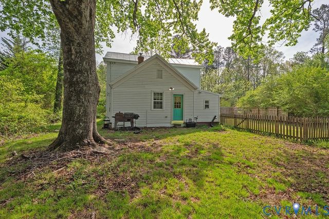 17033 N Telegraph Rd, Doswell, VA 23047