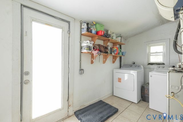17033 N Telegraph Rd, Doswell, VA 23047