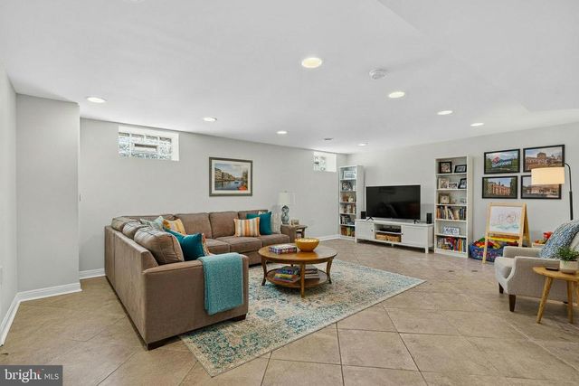 5120 THE ALAMEDA, Baltimore, MD 21239