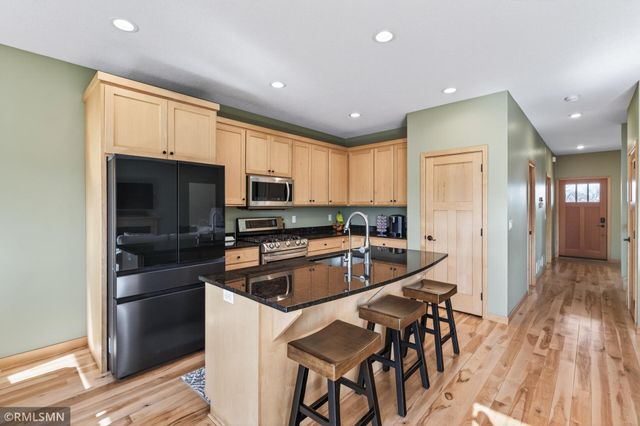 921 Inspiration Parkway S, Bayport, MN 55003