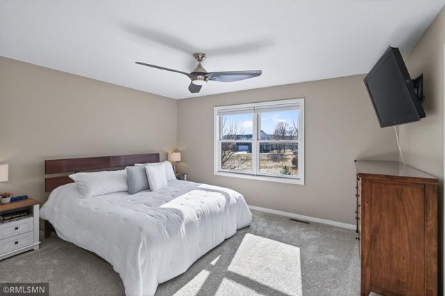 921 Inspiration Parkway S, Bayport, MN 55003