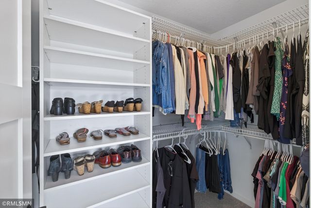 921 Inspiration Parkway S, Bayport, MN 55003