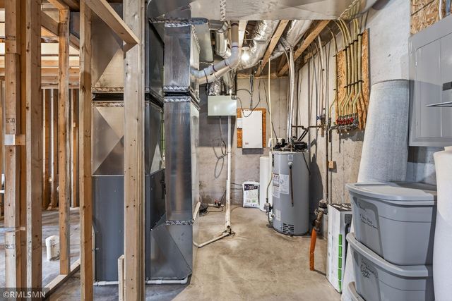 921 Inspiration Parkway S, Bayport, MN 55003