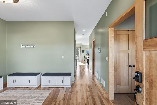 921 Inspiration Parkway S, Bayport, MN 55003