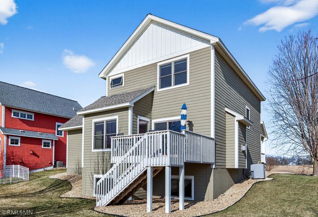 921 Inspiration Parkway S, Bayport, MN 55003