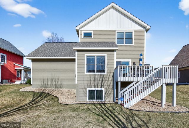 921 Inspiration Parkway S, Bayport, MN 55003