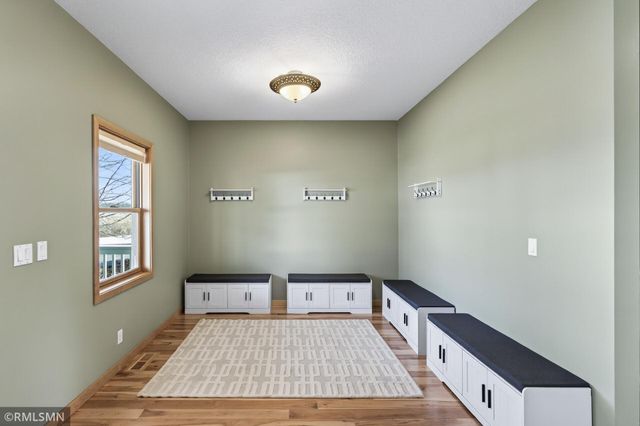 921 Inspiration Parkway S, Bayport, MN 55003