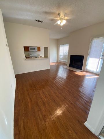 7126 Holly Hill Drive 105, Dallas, TX 75231