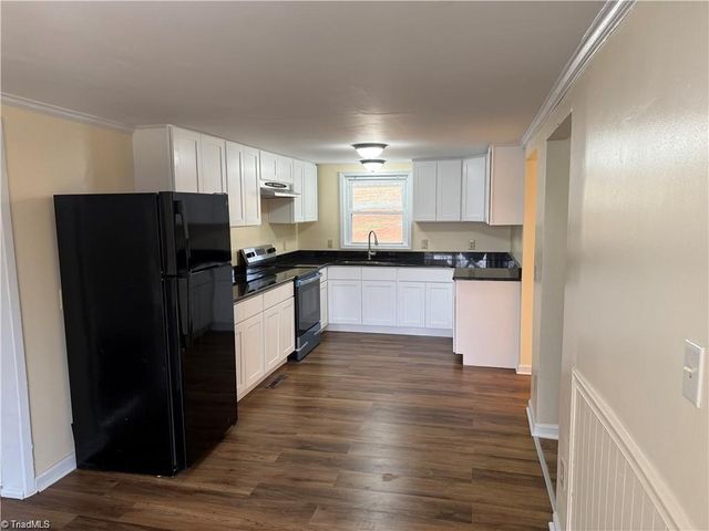 2115 Ararat Road, Ararat, NC 27007