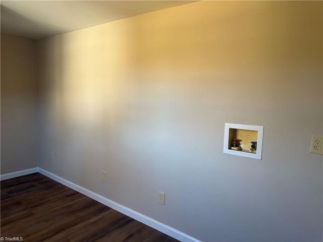 2115 Ararat Road, Ararat, NC 27007