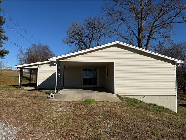 2115 Ararat Road, Ararat, NC 27007