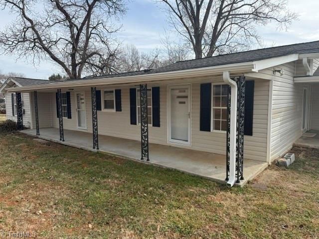 2115 Ararat Road, Ararat, NC 27007