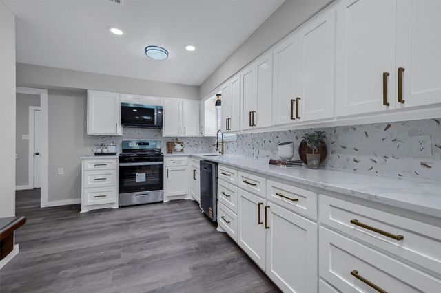 1721 W Washington Street, Denison, TX 75020