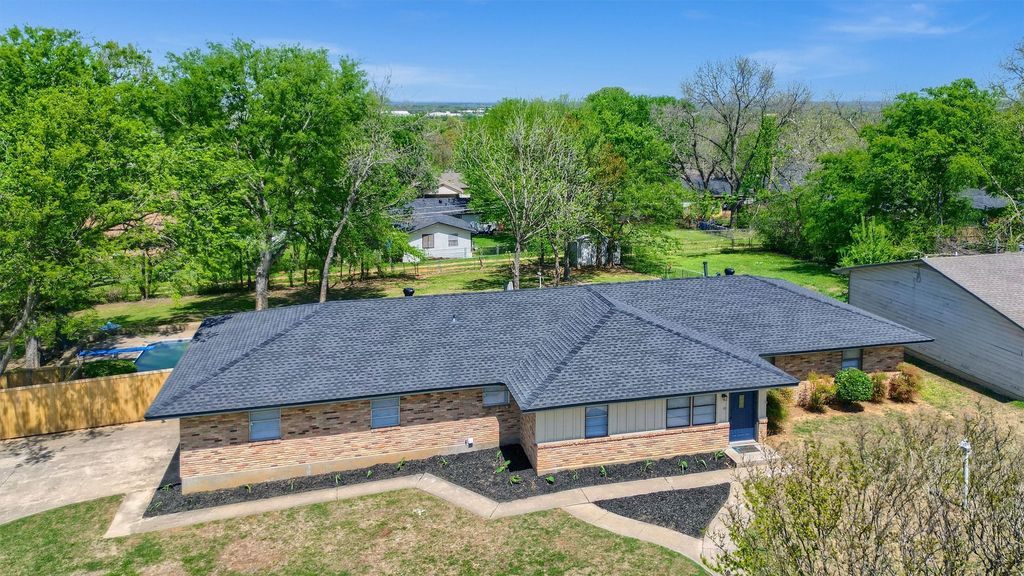 1721 W Washington Street, Denison, TX 75020