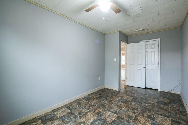 1109 E Miller Street, Angleton, TX 77515