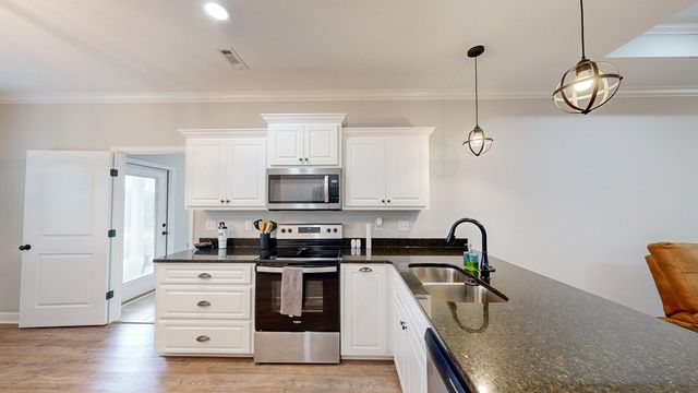 1544 W County Road 70, Dothan, AL 36305