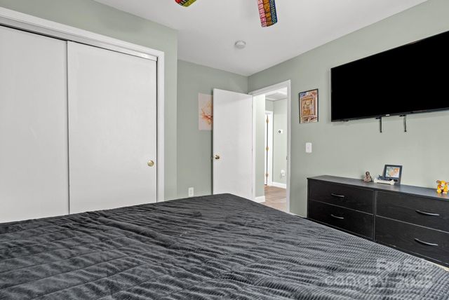 842 Grouse Road, Clyde, NC 28721