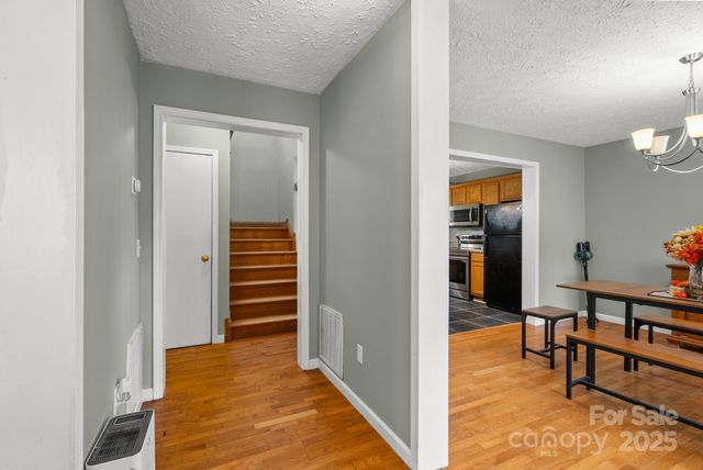 842 Grouse Road, Clyde, NC 28721