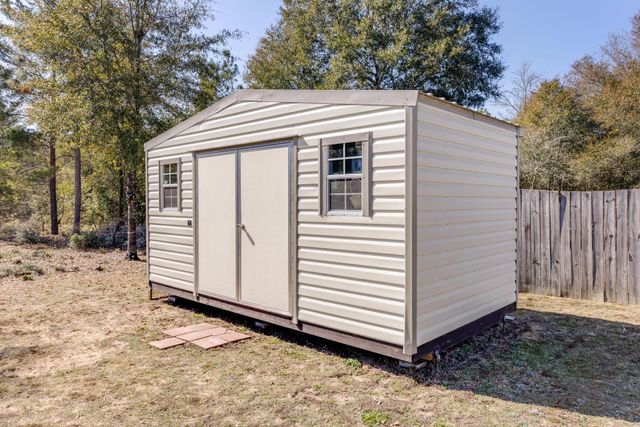 4694 Bobolink Way, Crestview, FL 32539