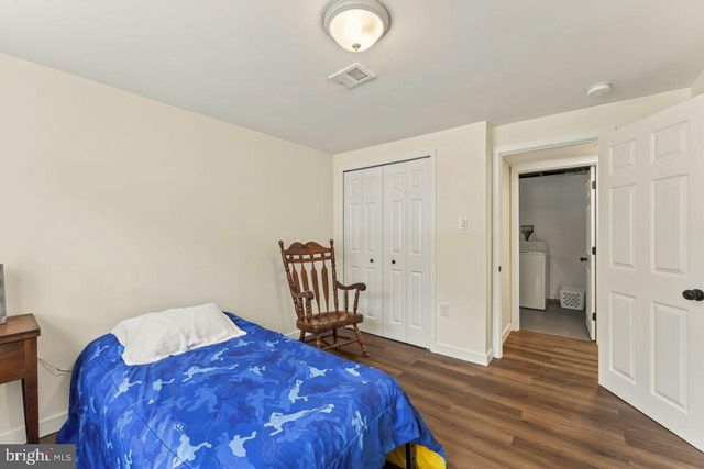 13424 KINGSMAN RD, Woodbridge, VA 22193