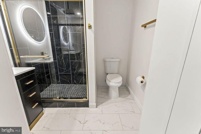 13424 KINGSMAN RD, Woodbridge, VA 22193