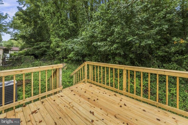 13424 KINGSMAN RD, Woodbridge, VA 22193