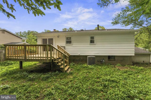 13424 KINGSMAN RD, Woodbridge, VA 22193