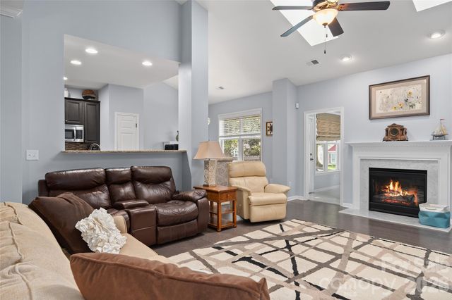 64 Eagle Pointe Way, Flat Rock, NC 28731