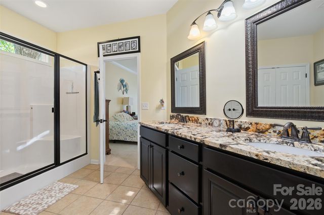 64 Eagle Pointe Way, Flat Rock, NC 28731