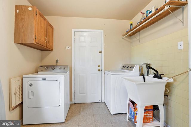 18 W ELIZABETH LN, Richboro, PA 18954