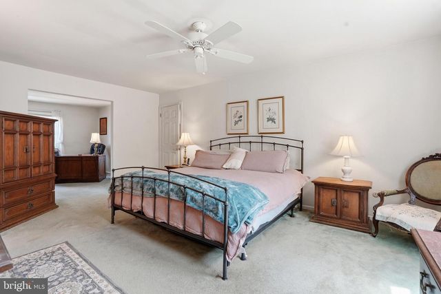 18 W ELIZABETH LN, Richboro, PA 18954
