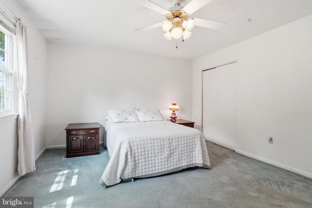 18 W ELIZABETH LN, Richboro, PA 18954