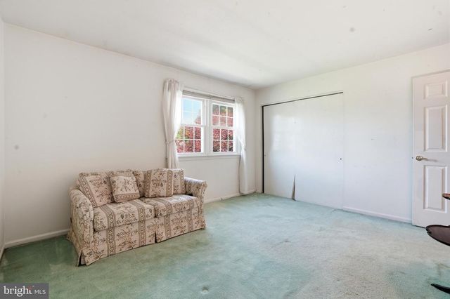 18 W ELIZABETH LN, Richboro, PA 18954