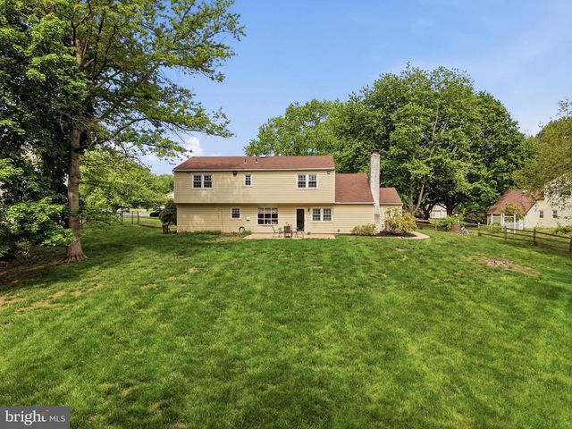 18 W ELIZABETH LN, Richboro, PA 18954