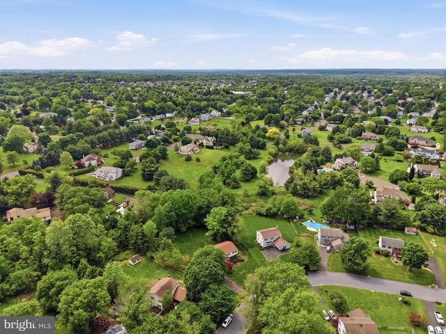 18 W ELIZABETH LN, Richboro, PA 18954