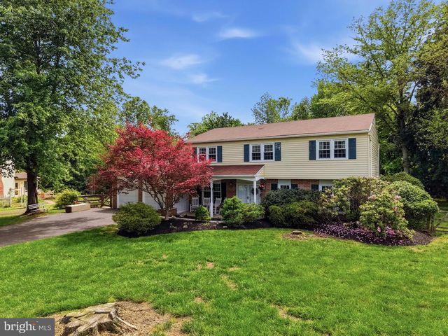 18 W ELIZABETH LN, Richboro, PA 18954