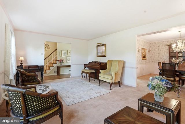 18 W ELIZABETH LN, Richboro, PA 18954