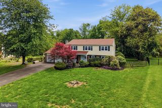 18 W ELIZABETH LN, Richboro, PA 18954