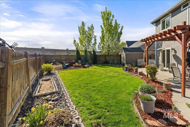 568 S Wooddale Pl, Eagle, ID 83616