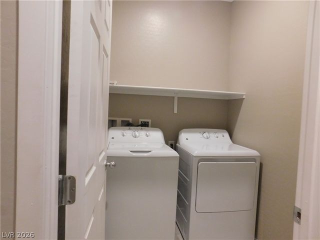 2715 Amazing Meadows Avenue 1185, North Las Vegas, NV 89031
