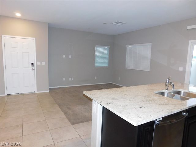 2715 Amazing Meadows Avenue 1185, North Las Vegas, NV 89031