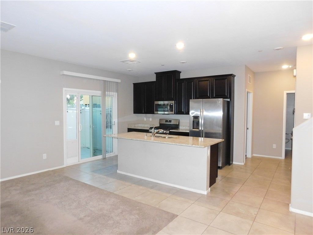 2715 Amazing Meadows Avenue 1185, North Las Vegas, NV 89031 — photo 2