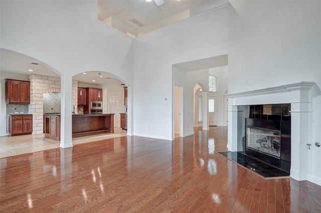 3129 Goldenoak CIR, Round Rock, TX 78681