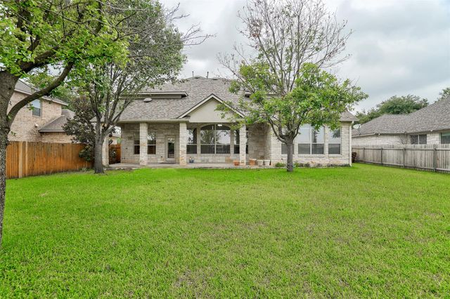 3129 Goldenoak CIR, Round Rock, TX 78681