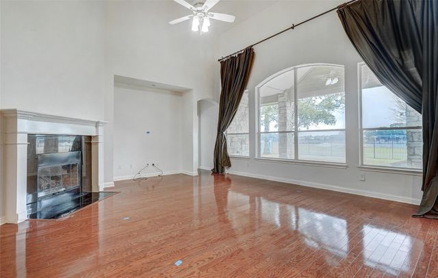 3129 Goldenoak CIR, Round Rock, TX 78681
