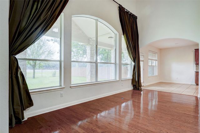 3129 Goldenoak CIR, Round Rock, TX 78681
