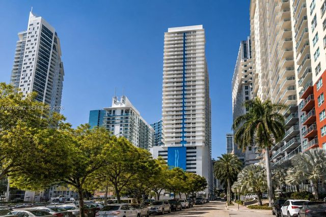 1200 Brickell Bay Drive 3207, Miami, FL 33131