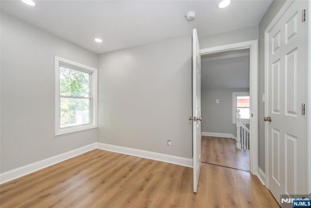835 S 14th Street, Newark, NJ 07108