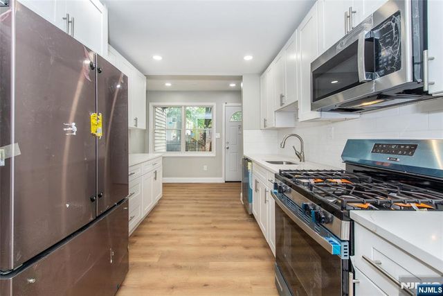 835 S 14th Street, Newark, NJ 07108