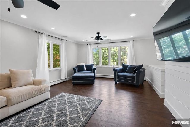 19 Somerville Road, West Milford, NJ 07421